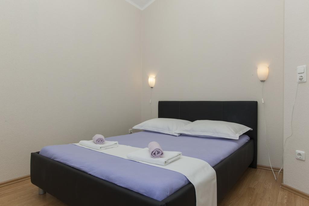Apartments Damjanovic Makarska Szoba fotó