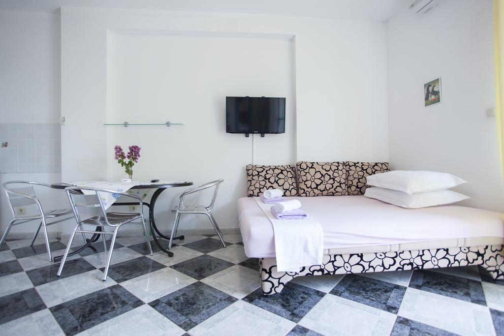 Apartments Damjanovic Makarska Kültér fotó