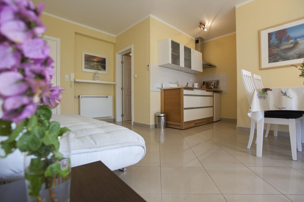 Apartments Damjanovic Makarska Kültér fotó